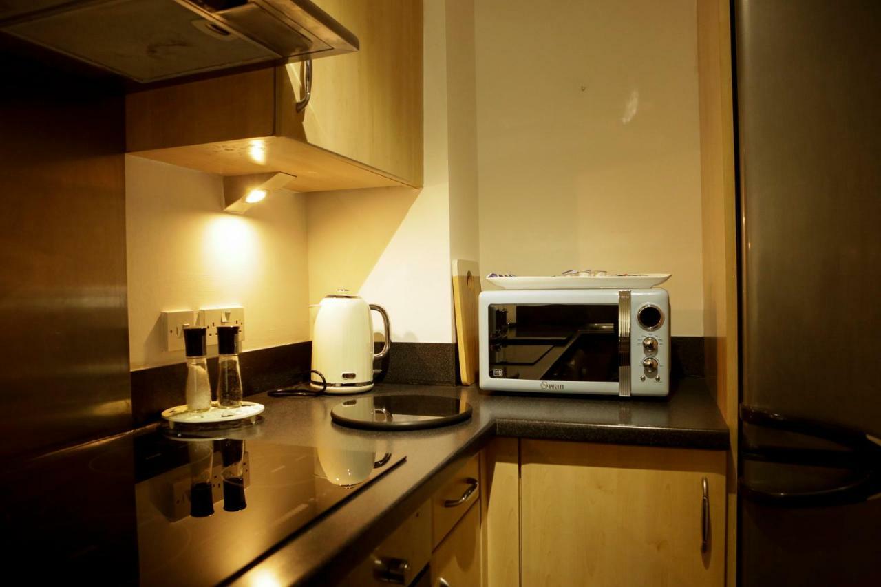 Newly Refurbished 1 Bed First Floor Apartment With Wifi Кошем Экстерьер фото